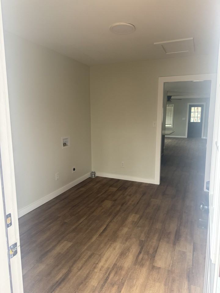 114 S Elm St #1 - Photo 3 of 14