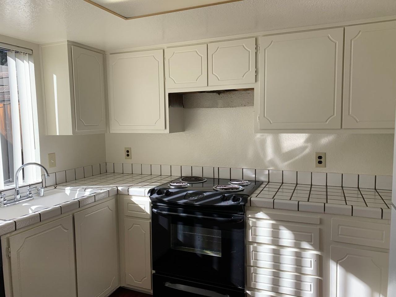 1311 Arbor Park Dr - Photo 7 of 10