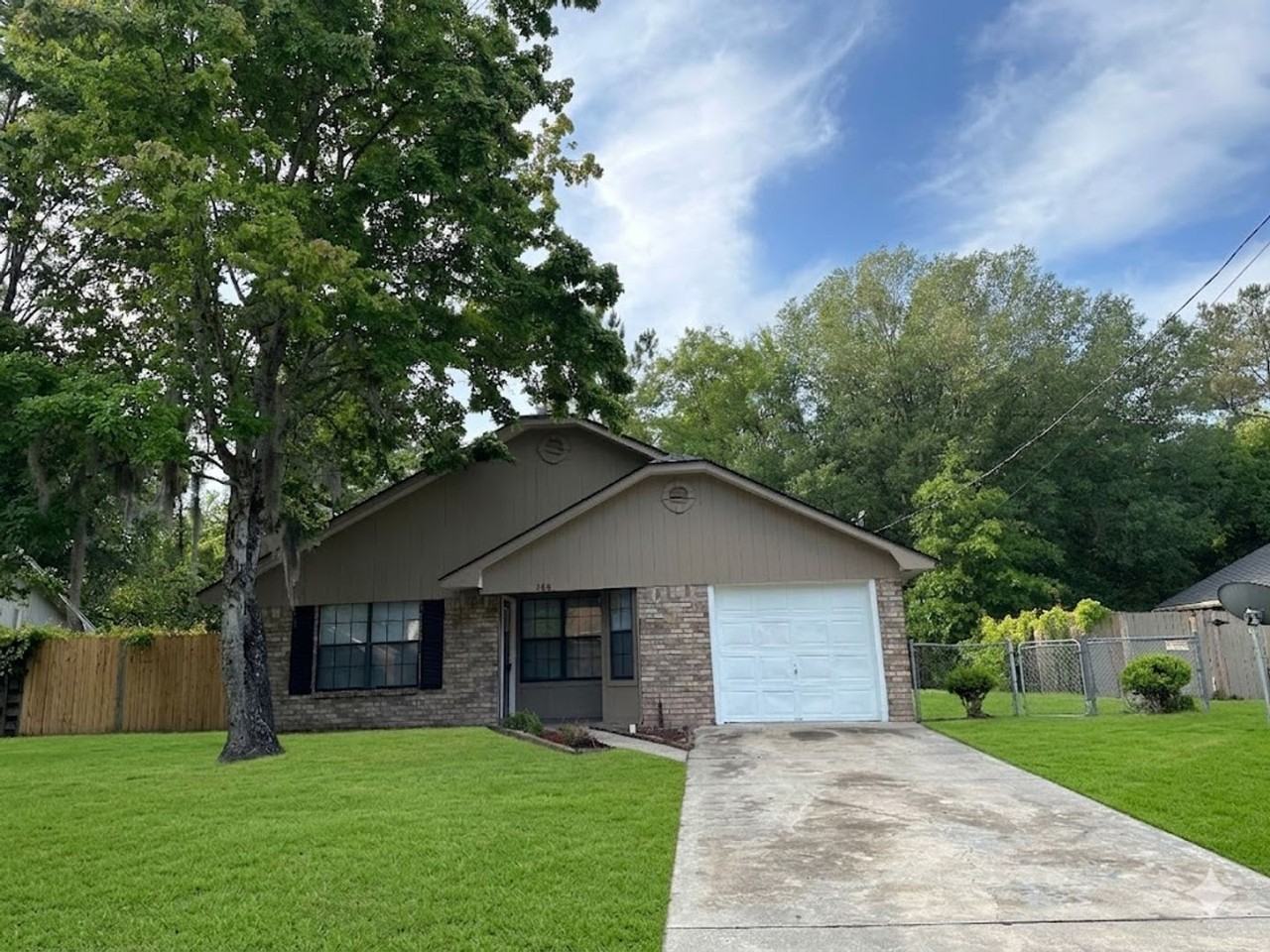 708 Timber Ridge Trl - Photo 2 of 10