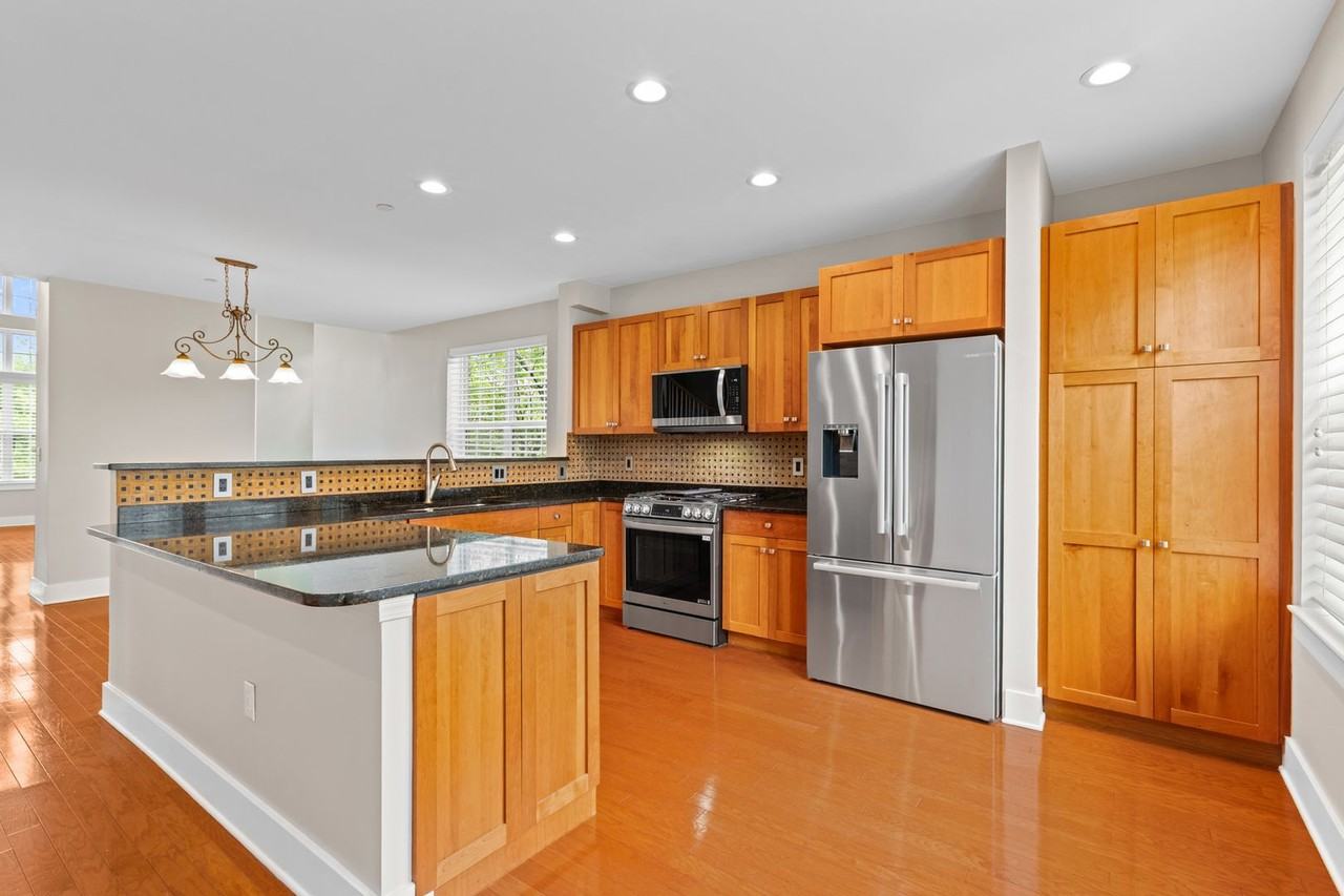 2 Powder Mill Sq #1 - Photo 5 of 25