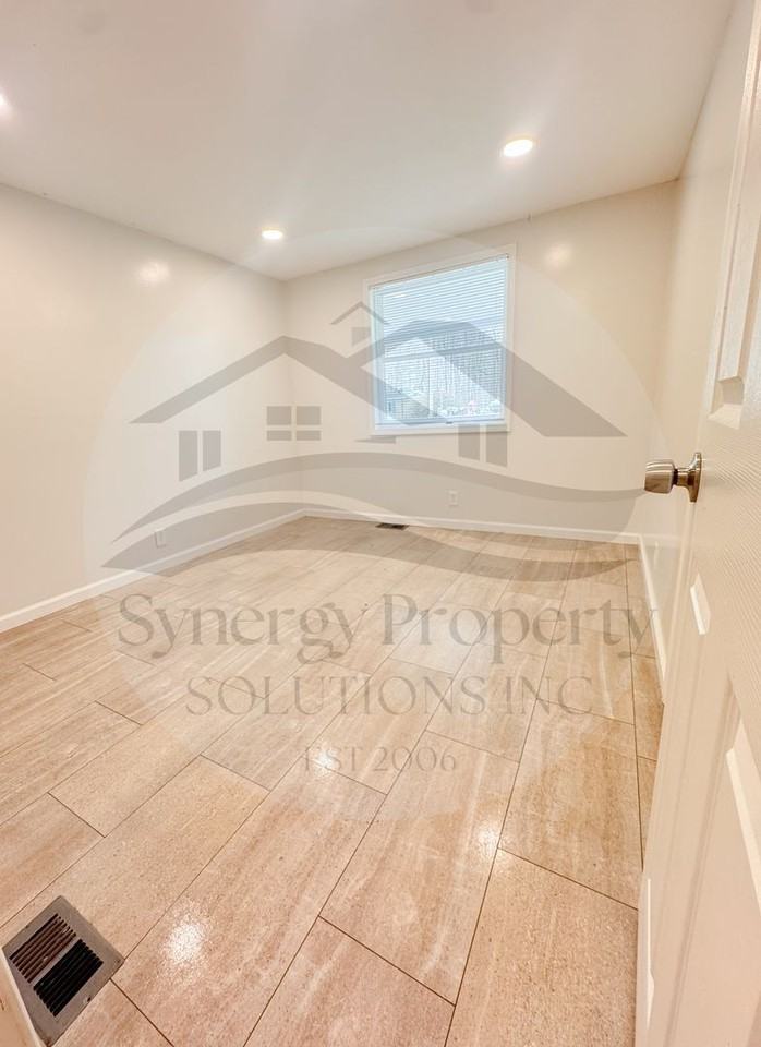 3316 Addeline Dr - Photo 5 of 13