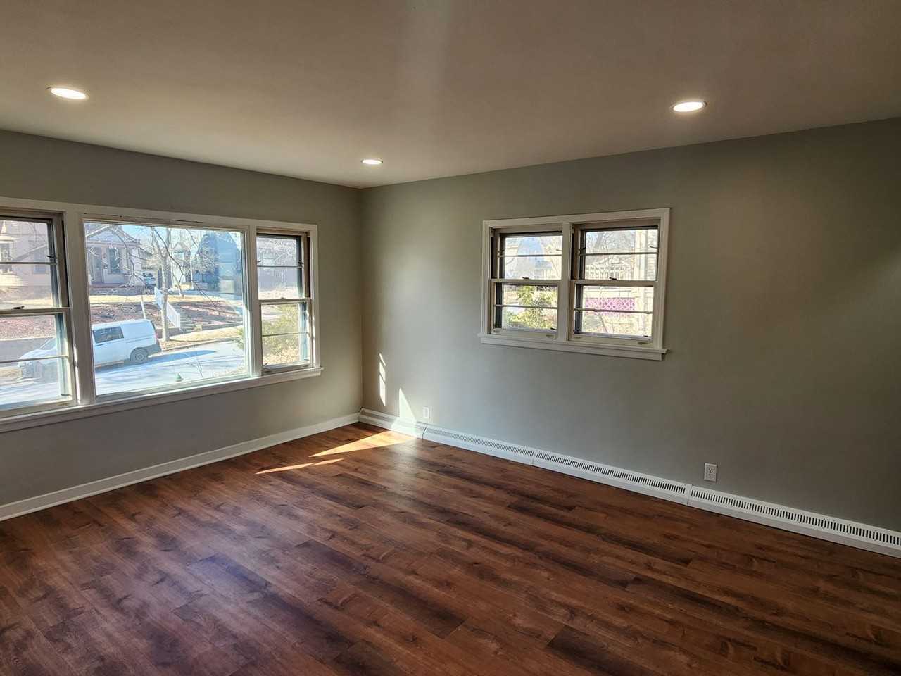 1432 N 70th St - Photo 3 of 33