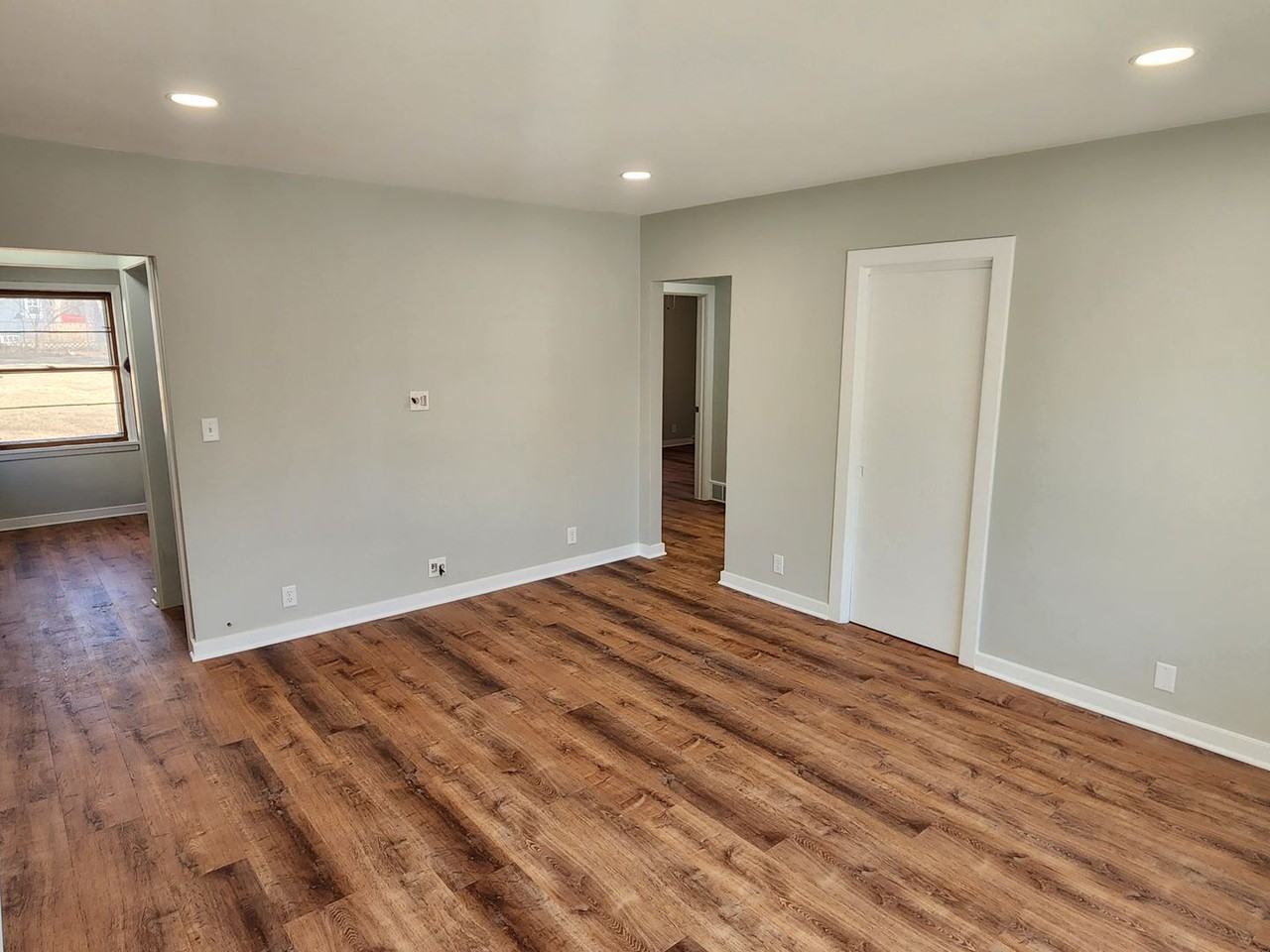 1432 N 70th St - Photo 7 of 33