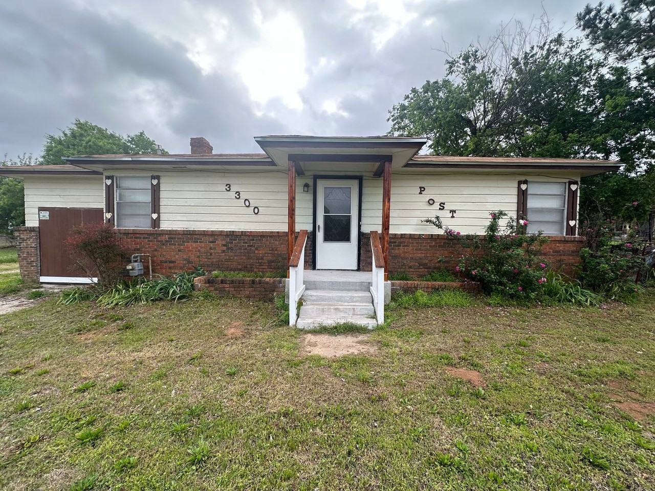 3300 S Post Rd - Photo 2 of 46