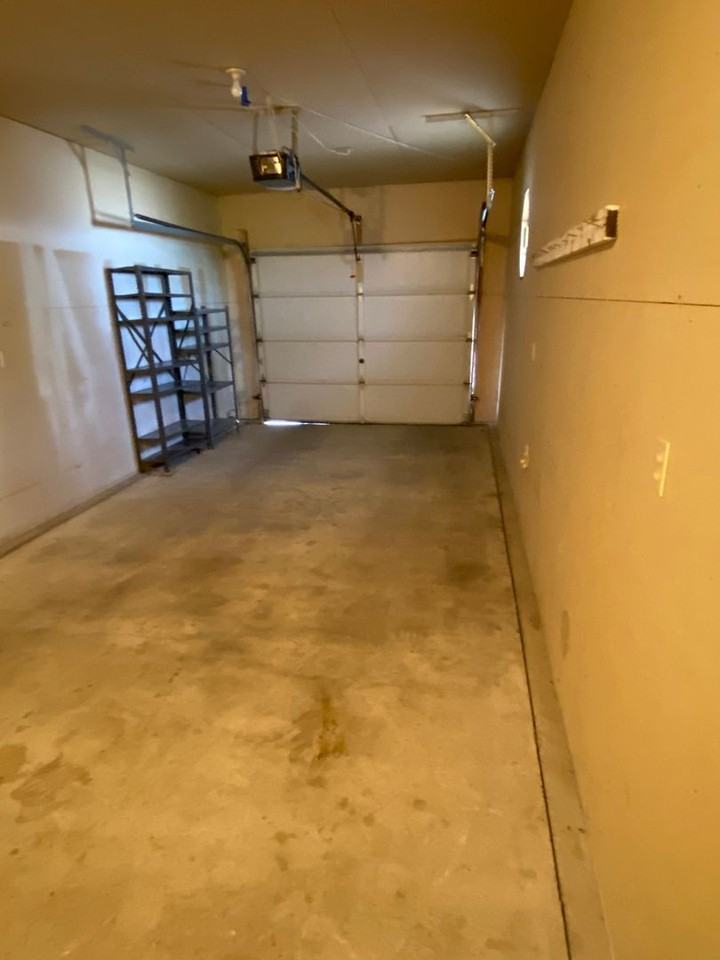 1114 Macon Ave - Photo 2 of 18