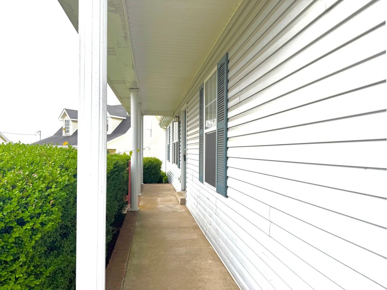 104 Pepper Ct - Photo 2 of 35