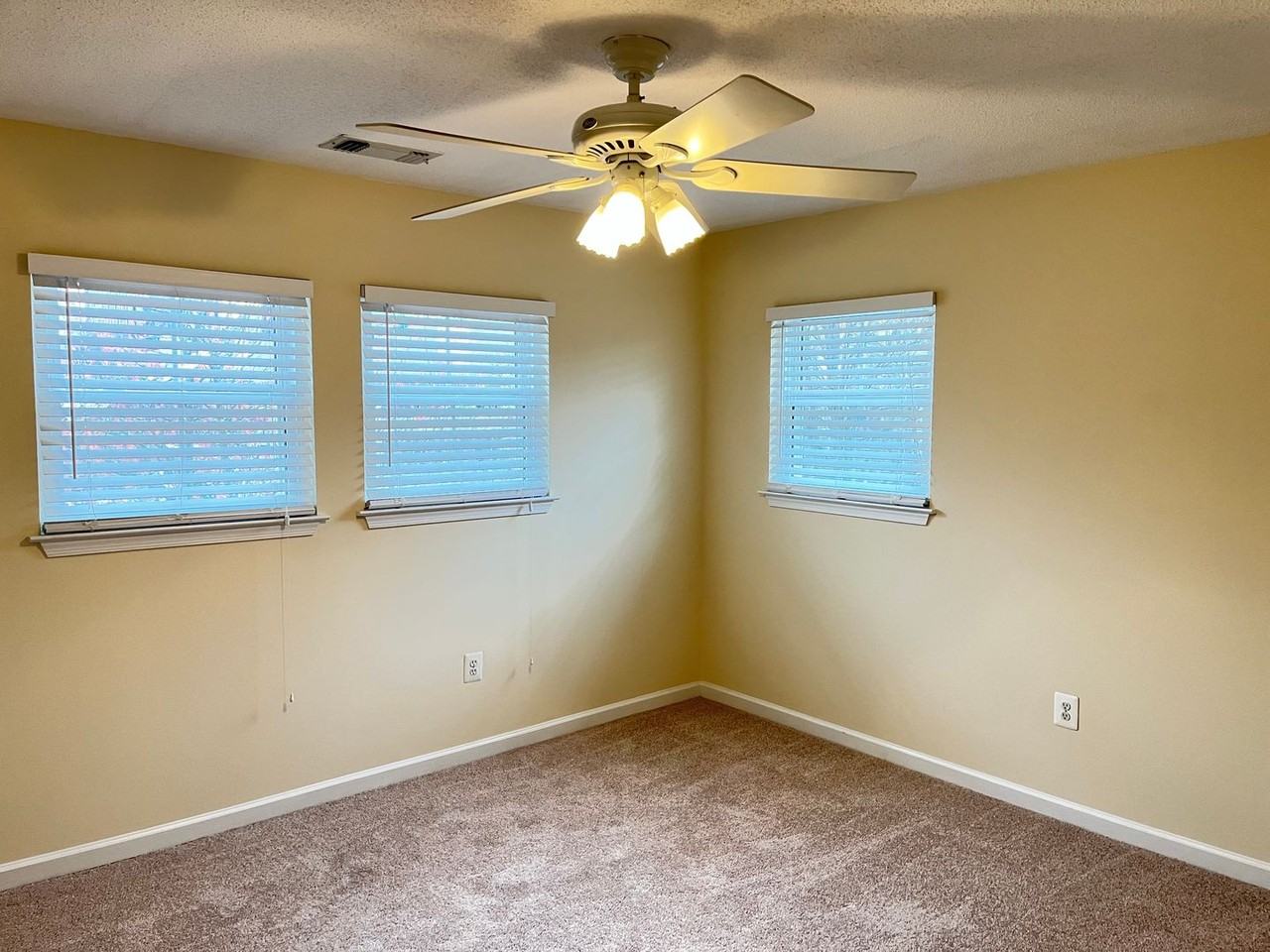 12012 Taliesin Pl - Photo 7 of 17