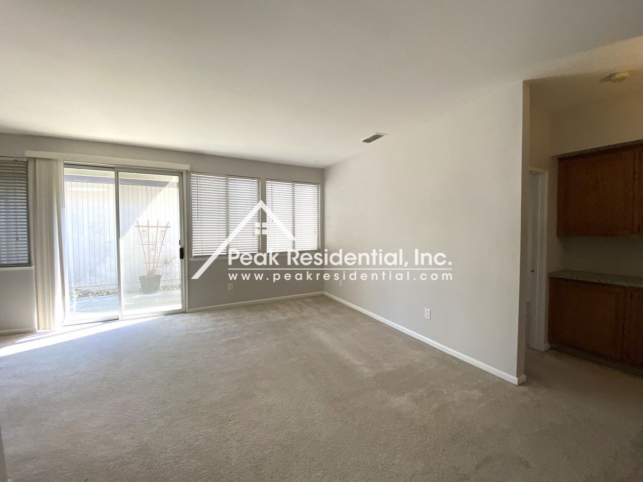 5322 Jade Creek Way - Photo 5 of 23