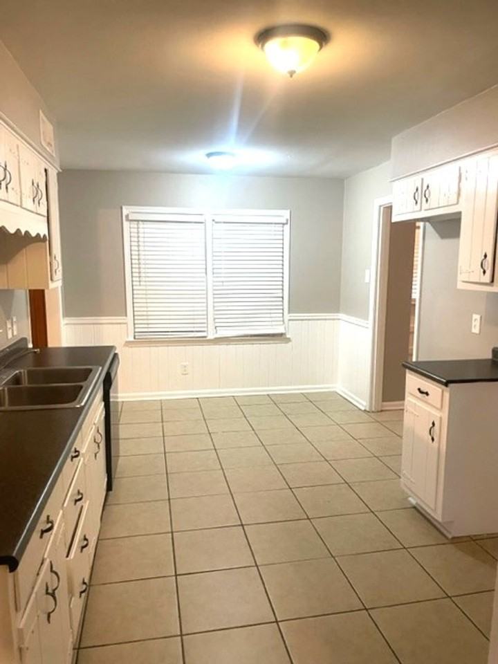 3021 Dumbarton Rd - Photo 6 of 30