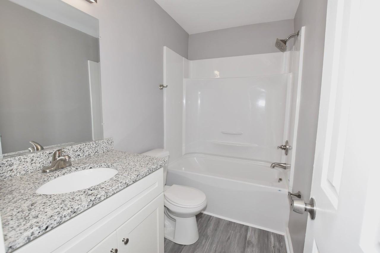 204 Knells Ridge Dr - Photo 4 of 36