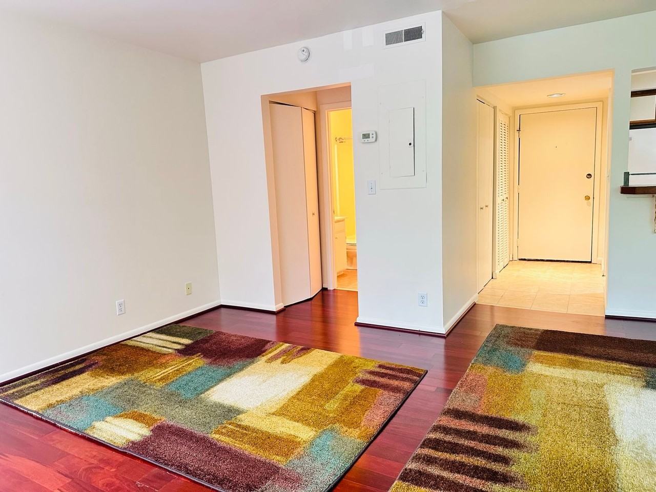 1243 Cedars Ct - Photo 5 of 17