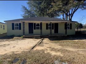 2605 S Jackson - Photo 1 of 1