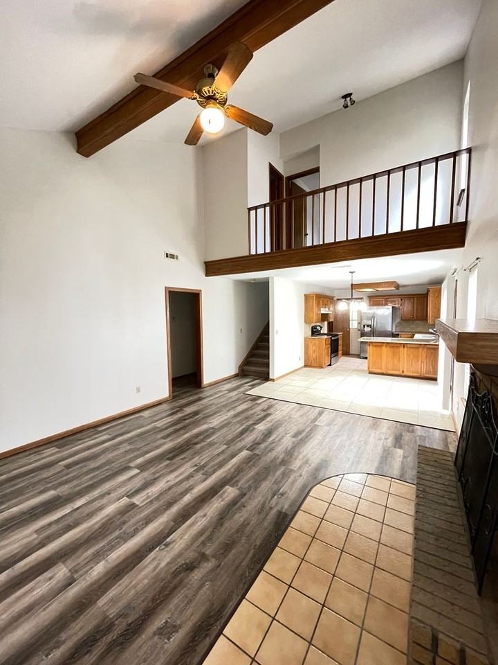 512 N 37th St - Photo 2 of 12