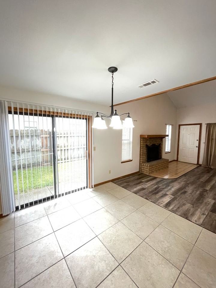 512 N 37th St - Photo 5 of 12