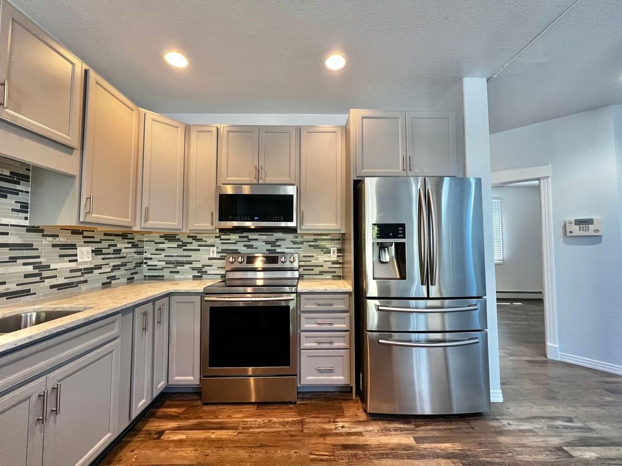 2007 Mathews St #G4 - Photo 2 of 25