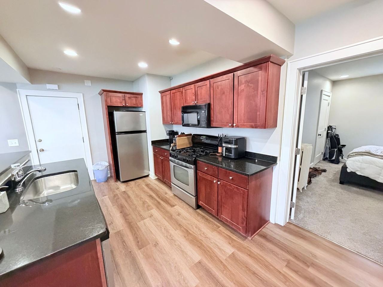 3438 Girard Ave S #101 - Photo 7 of 10