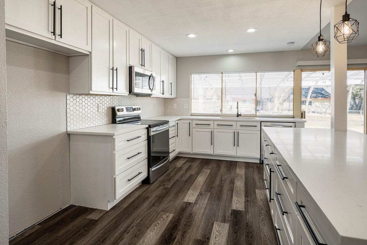 434 Oak Ridge Pl - Photo 5 of 12