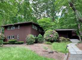 featured image of 30 Peacock Farm Rd