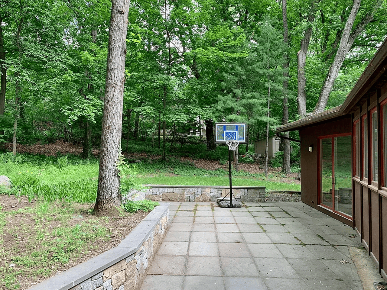 30 Peacock Farm Rd - Photo 4 of 15