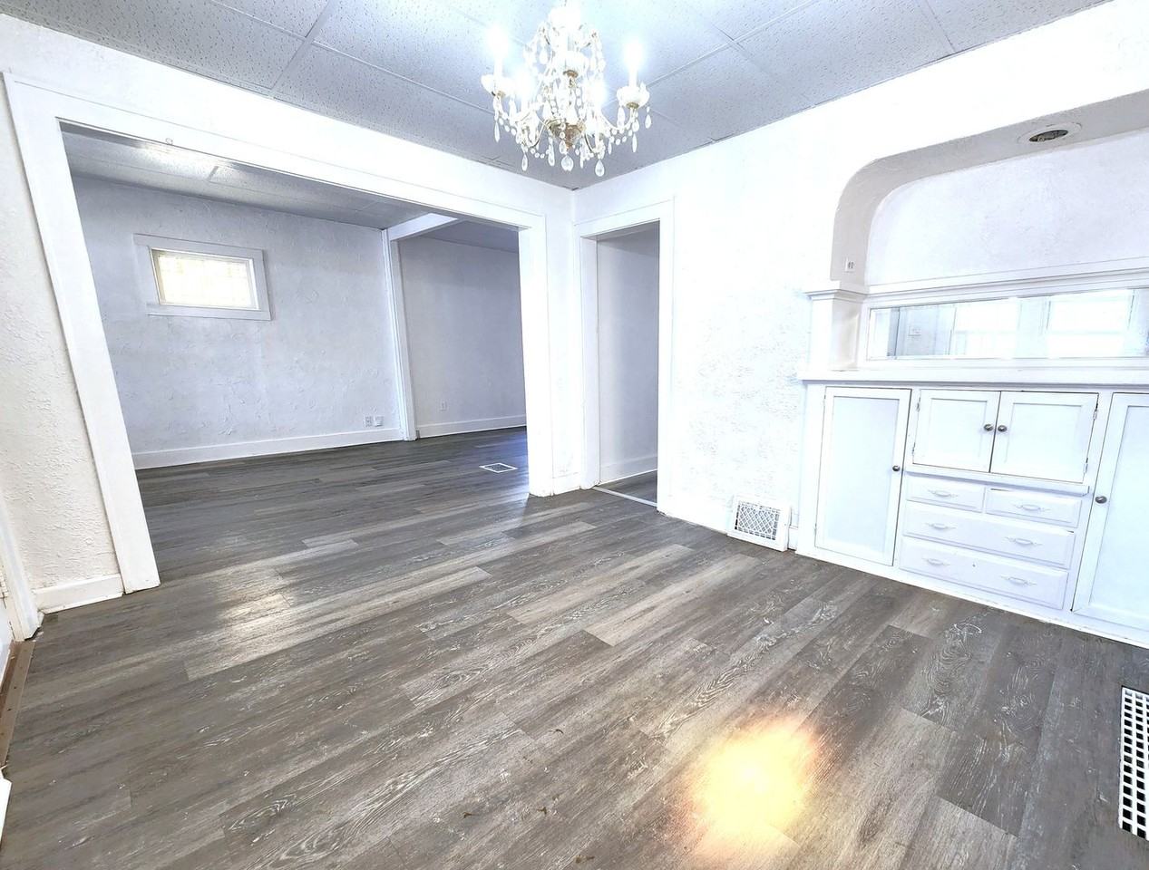 1518 S 37th St - Photo 5 of 17