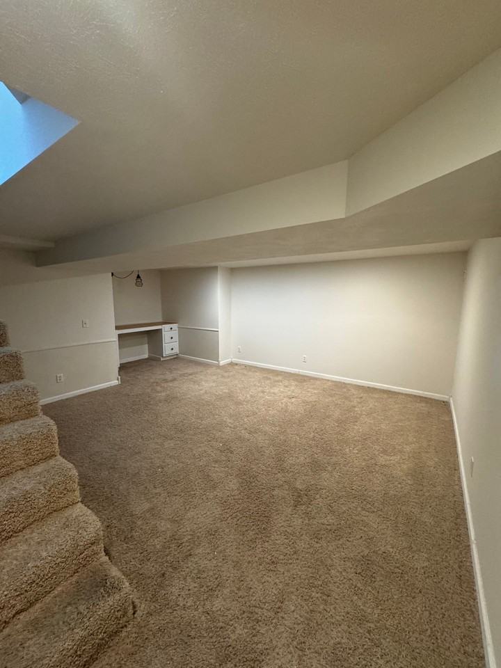 2570 Blarney Stone Dr - Photo 7 of 16