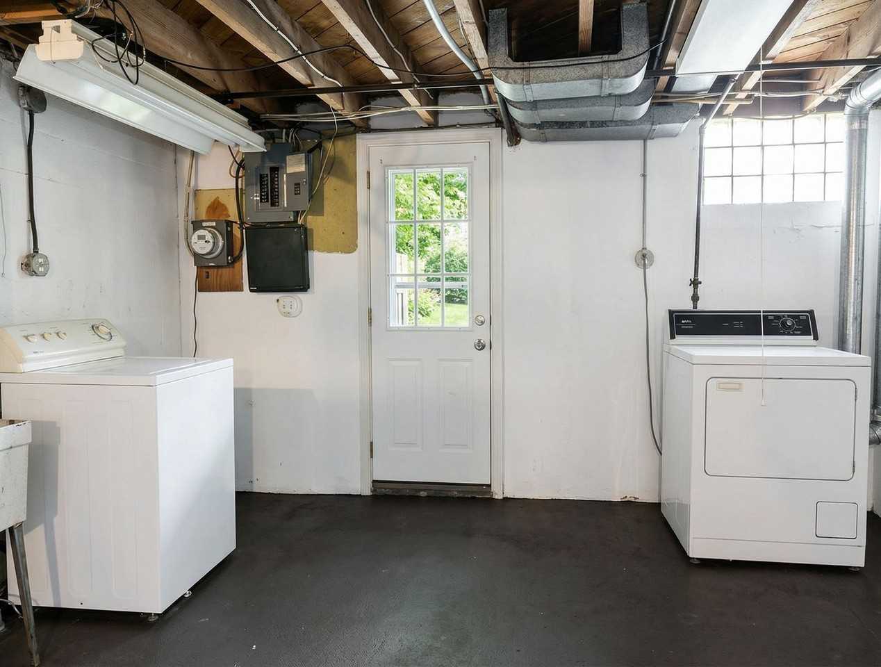 8309 Pleasant Plains Rd - Photo 2 of 8