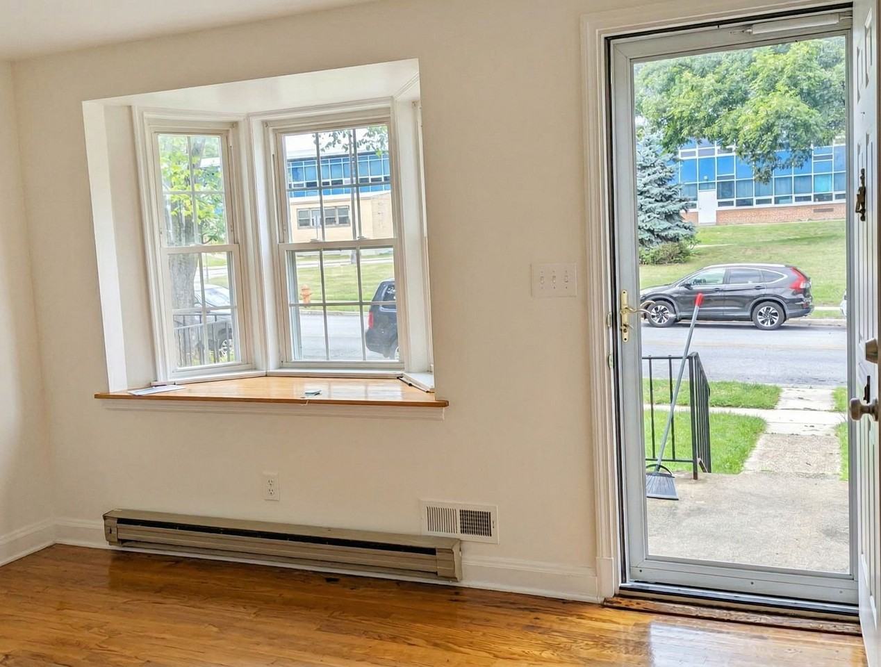 8309 Pleasant Plains Rd - Photo 4 of 8