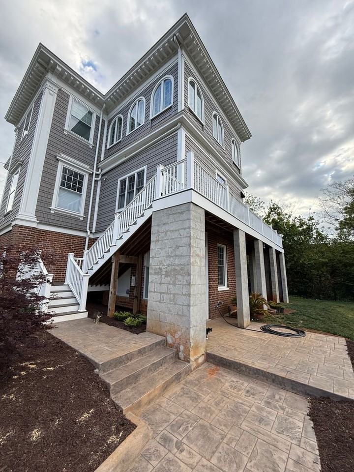 2021 Rivermont Ave - Photo 4 of 32