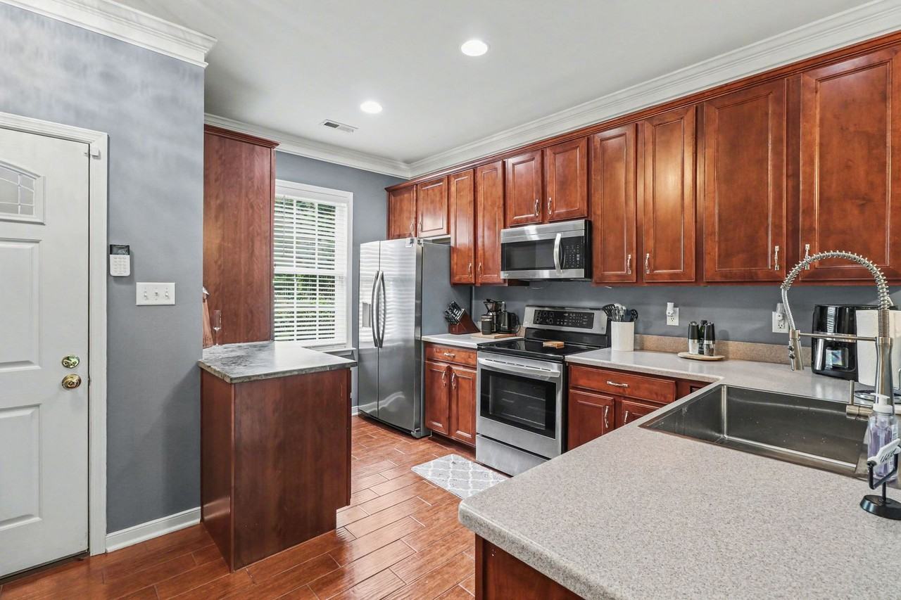 3000 Stratford Townes Dr - Photo 4 of 25