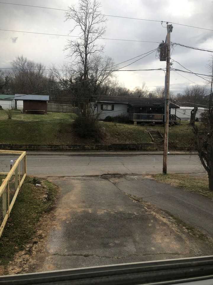 154 Mulberry St - Photo 3 of 7