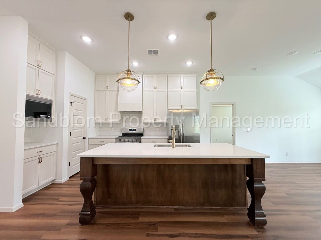 13159 S 72nd East Ave - Photo 6 of 32