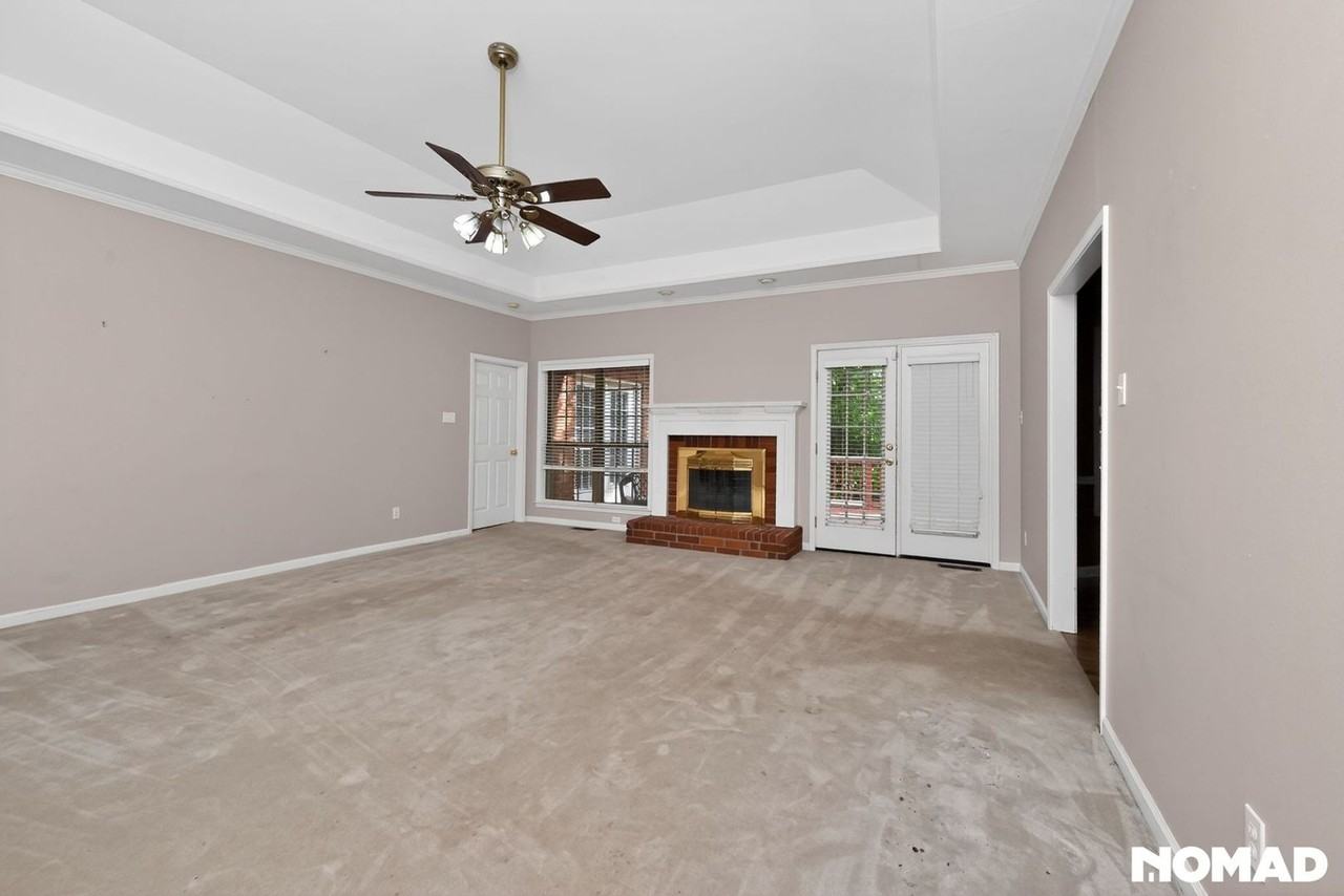 1219 Loyola Dr - Photo 3 of 44