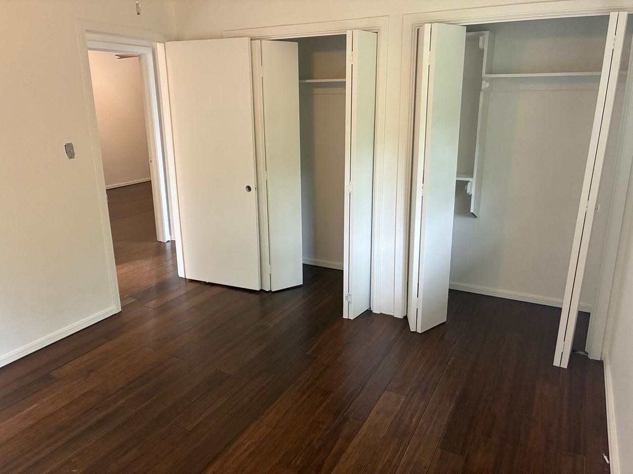 1903 Burnt Oak St - Photo 5 of 15