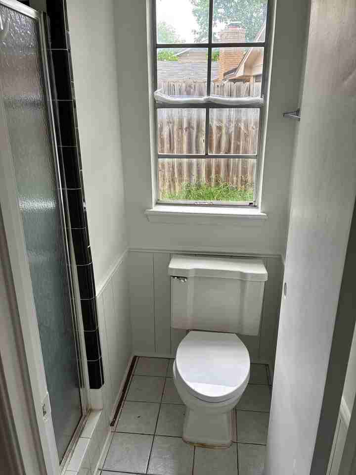 1903 Burnt Oak St - Photo 7 of 15