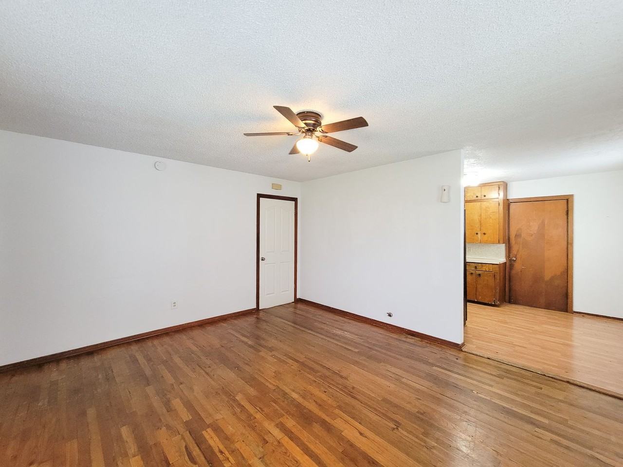 409 N Parrish St - Photo 3 of 27