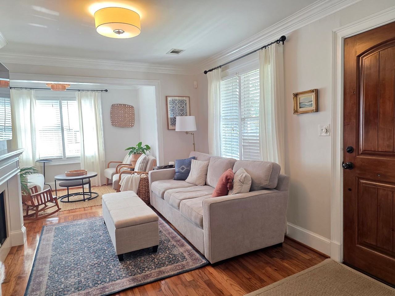 2076 Anderson Dr Se - Photo 3 of 27