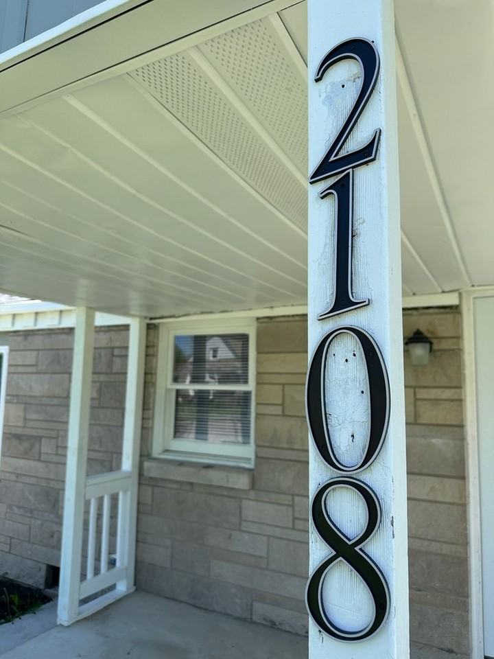 2108 S Grant St - Photo 2 of 32