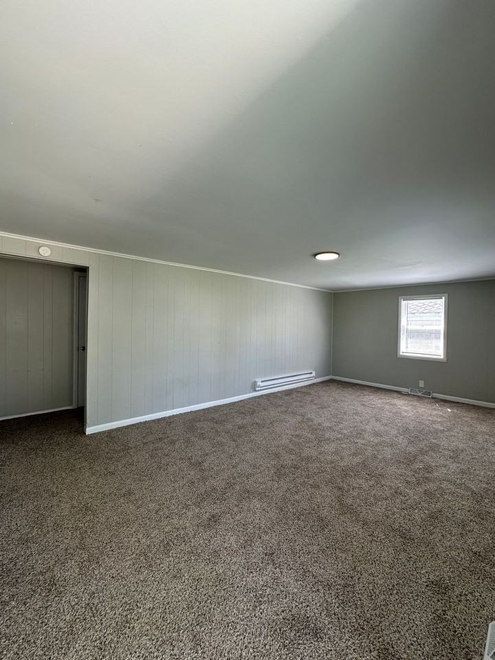 2108 S Grant St - Photo 4 of 32