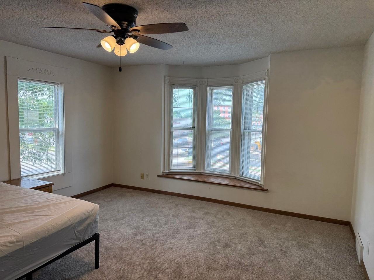 pp823 - Photo 2 of 12