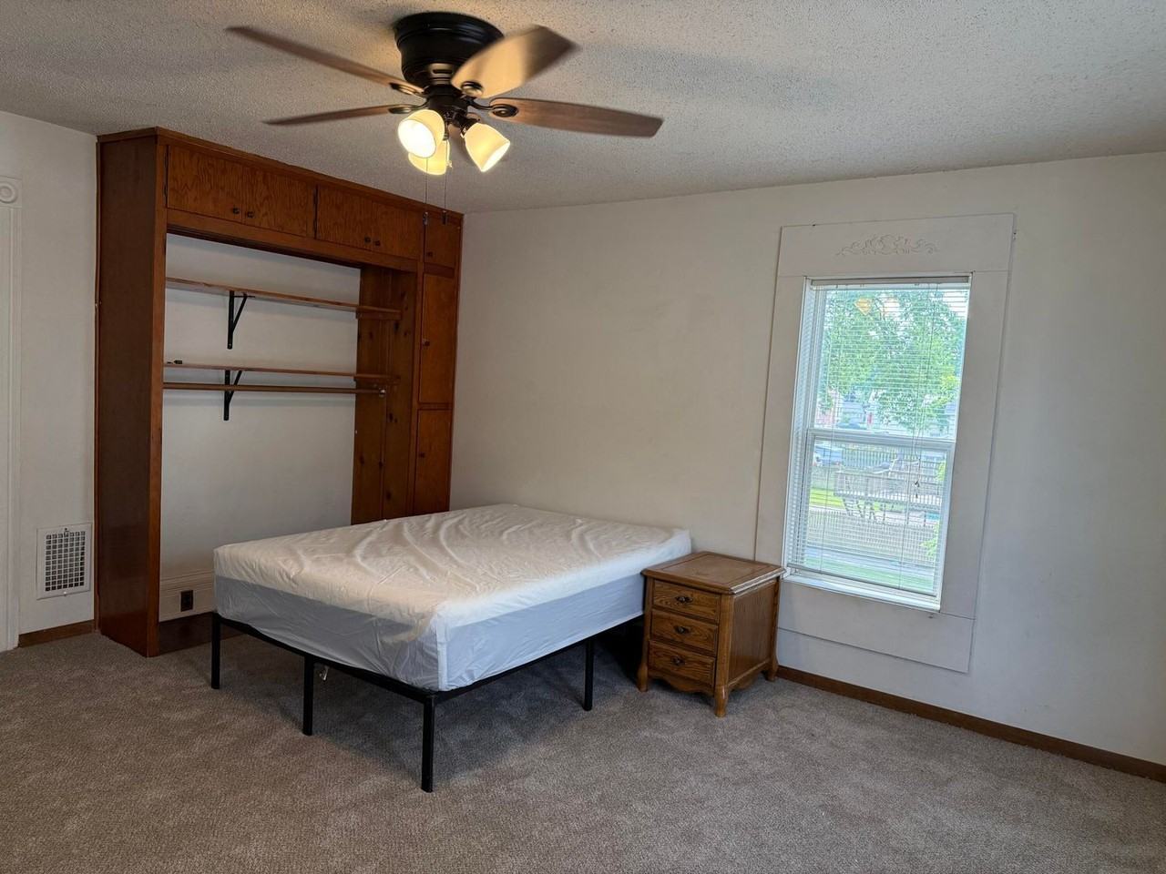 pp823 - Photo 3 of 12