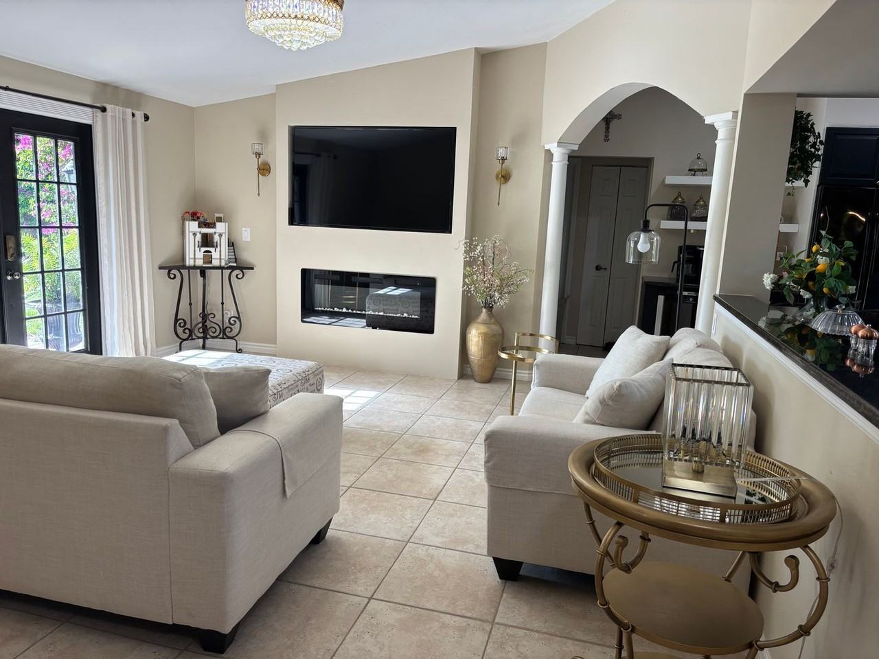 1156 Oakes Blvd - Photo 3 of 49