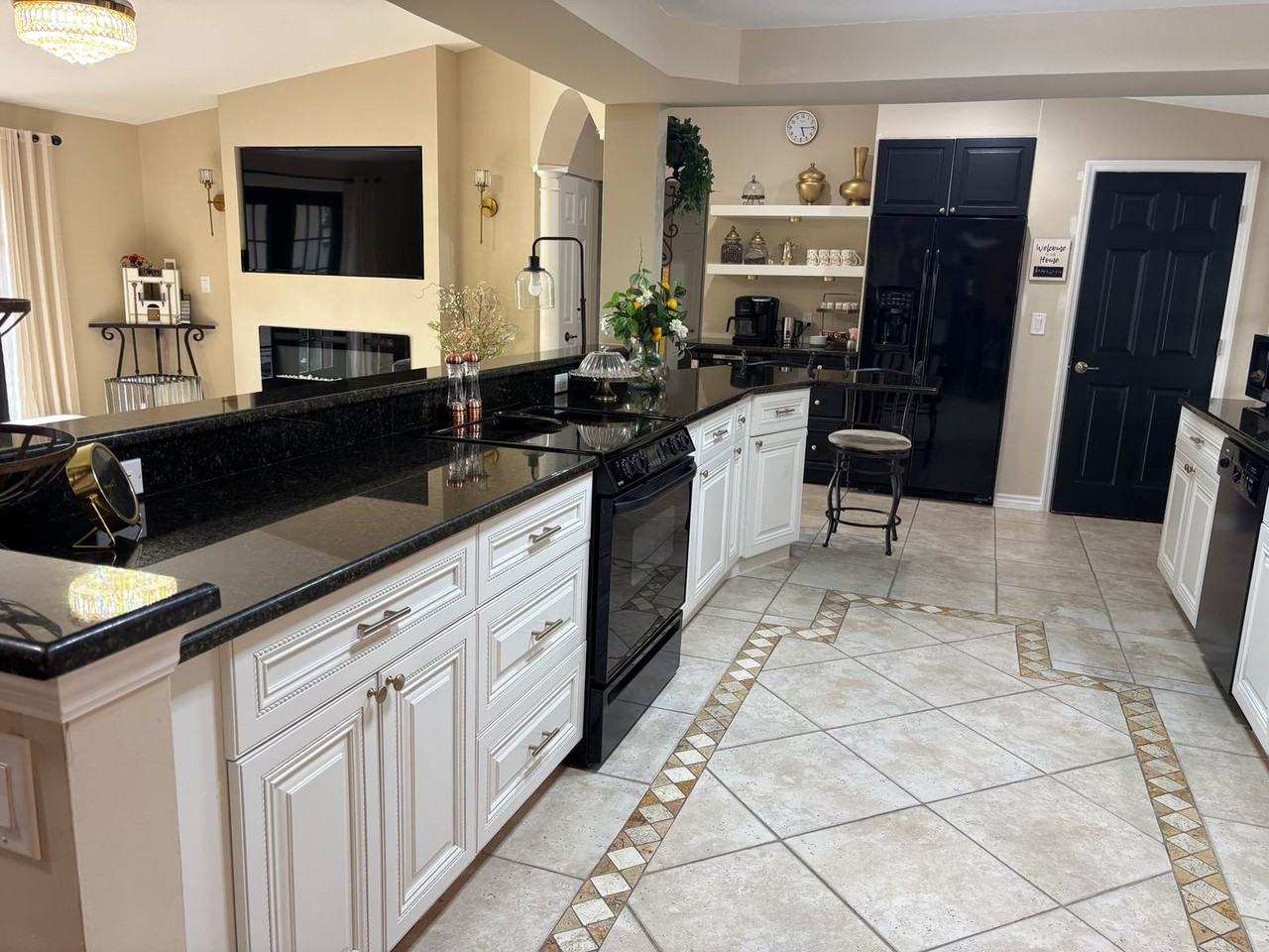 1156 Oakes Blvd - Photo 4 of 49