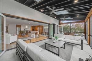 featured image of 2809 Blakemore Ave