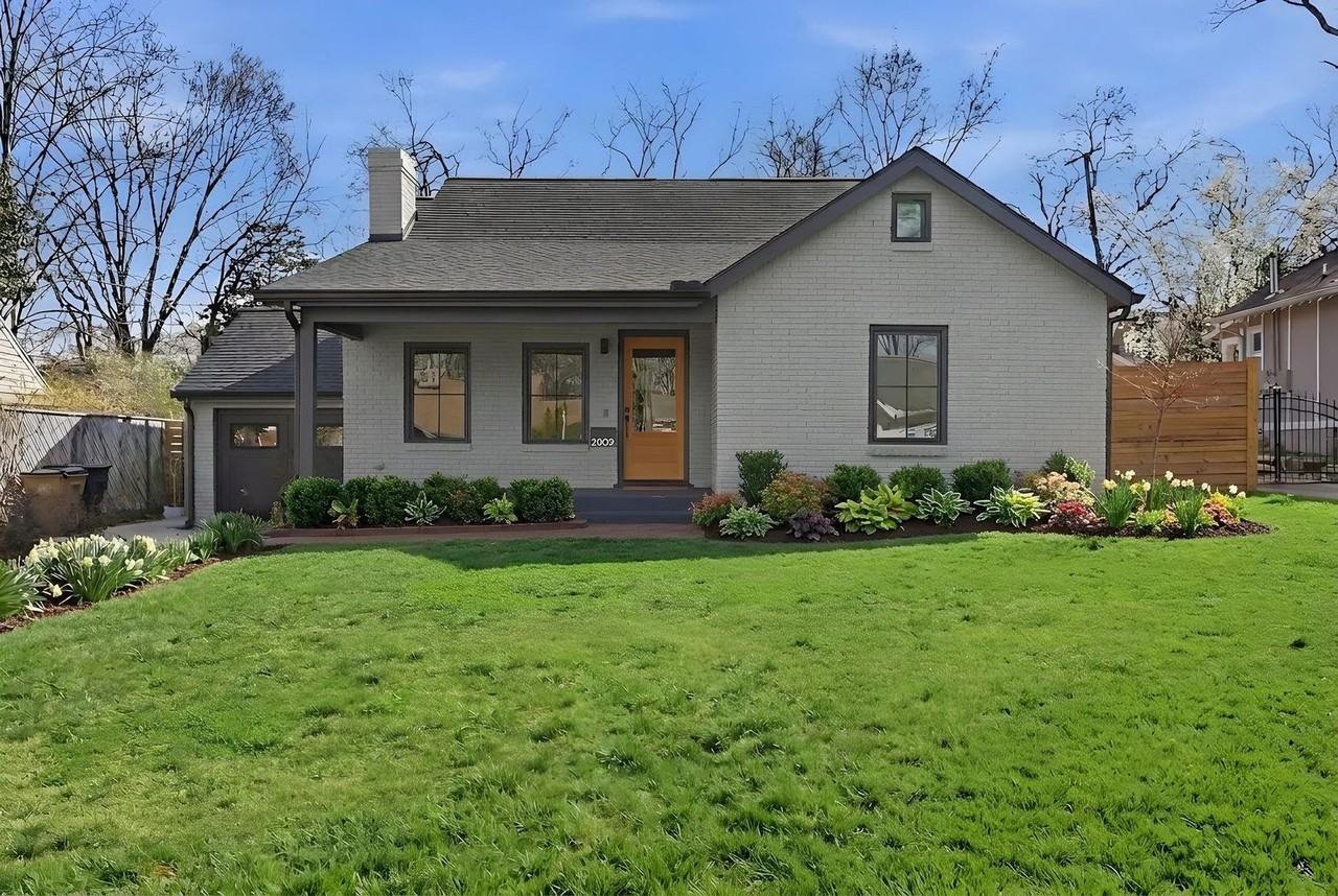 2809 Blakemore Ave - Photo 2 of 50