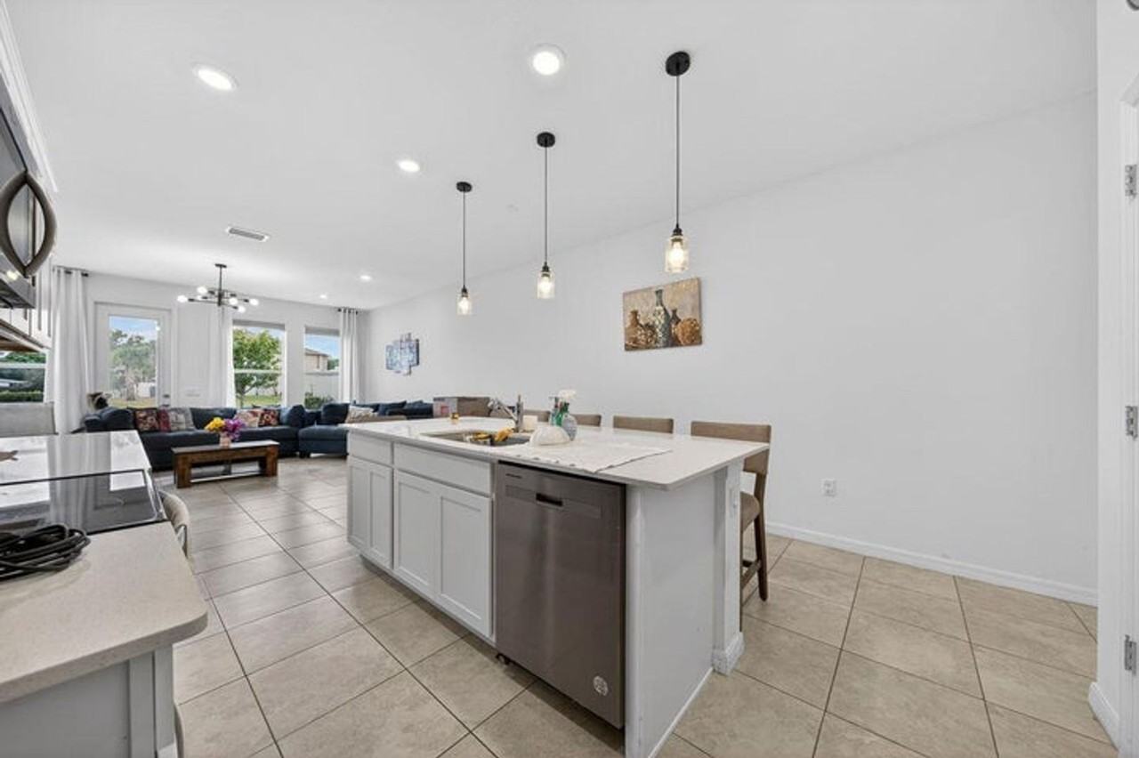 6128 Rancho Ln - Photo 4 of 10