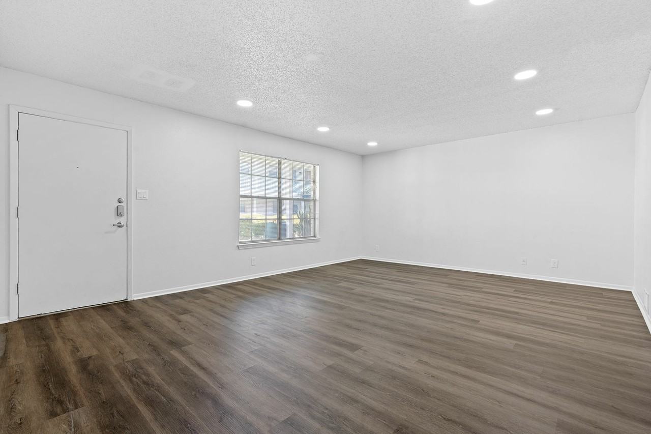 8730 N Mopac Expy #109 - Photo 5 of 23