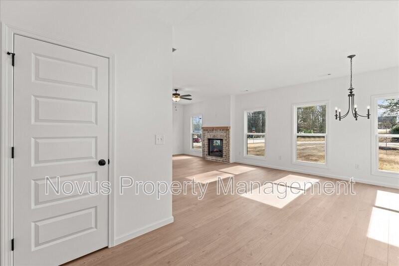 107 Burns Rd - Photo 2 of 24