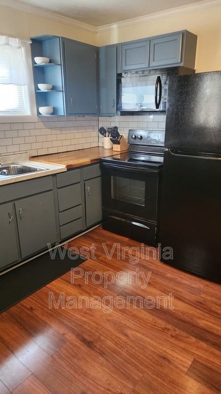 175 Colton Loop - Photo 4 of 17