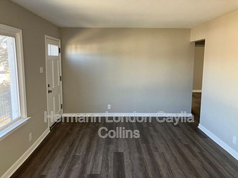 9724 Margo Ann Ln - Photo 3 of 15