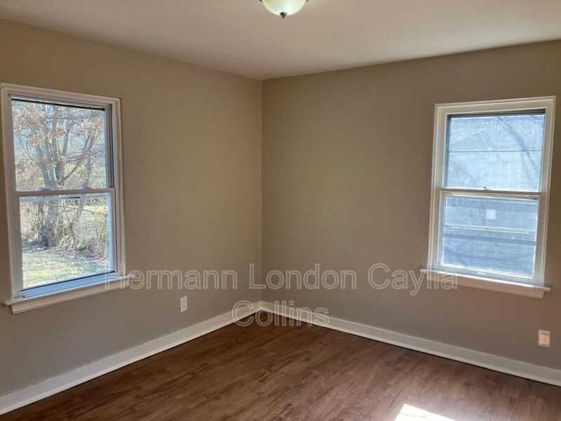 9850 Dennis Dr - Photo 5 of 14